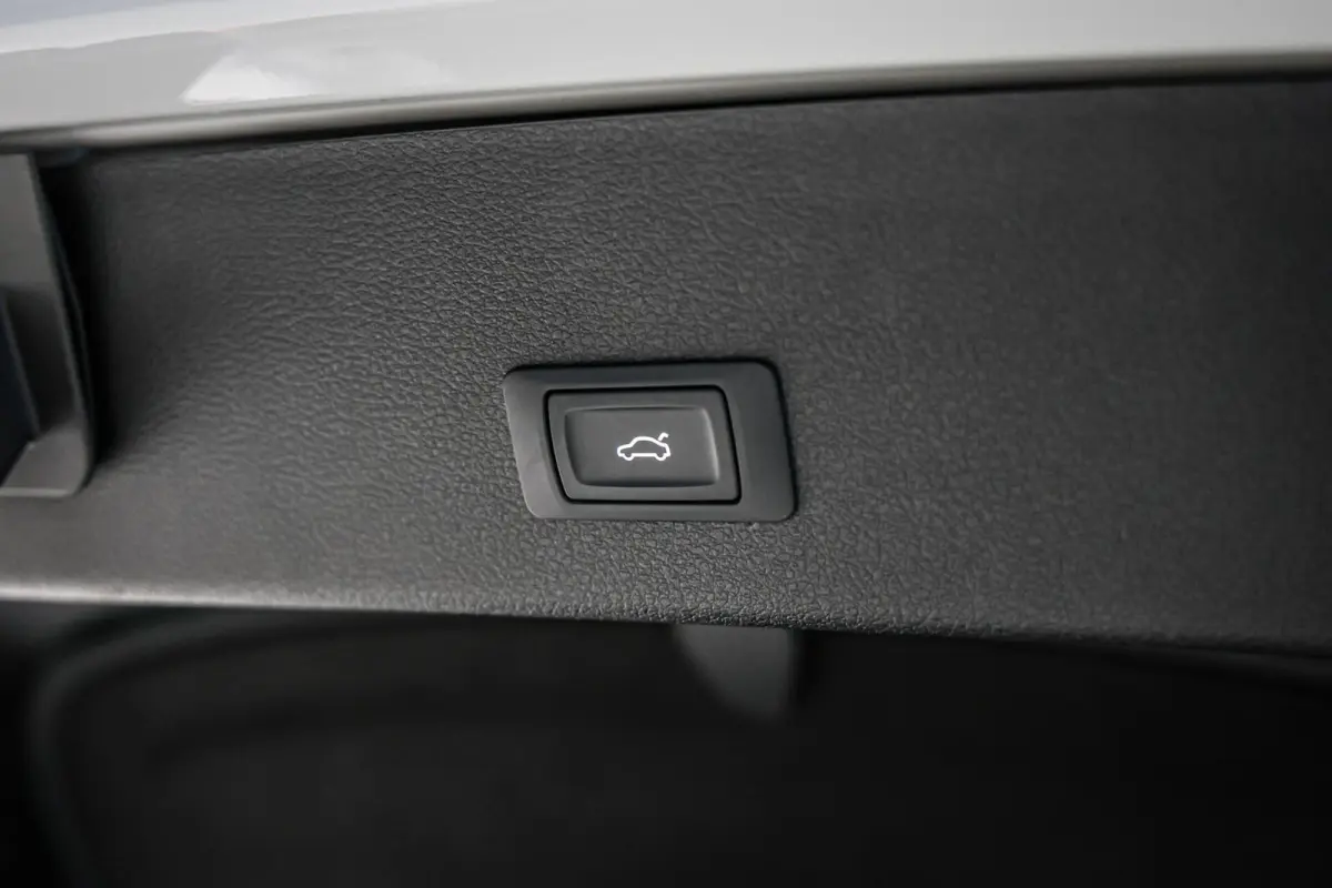 50 quattro 71 kWh Pro line|Pano|ACC