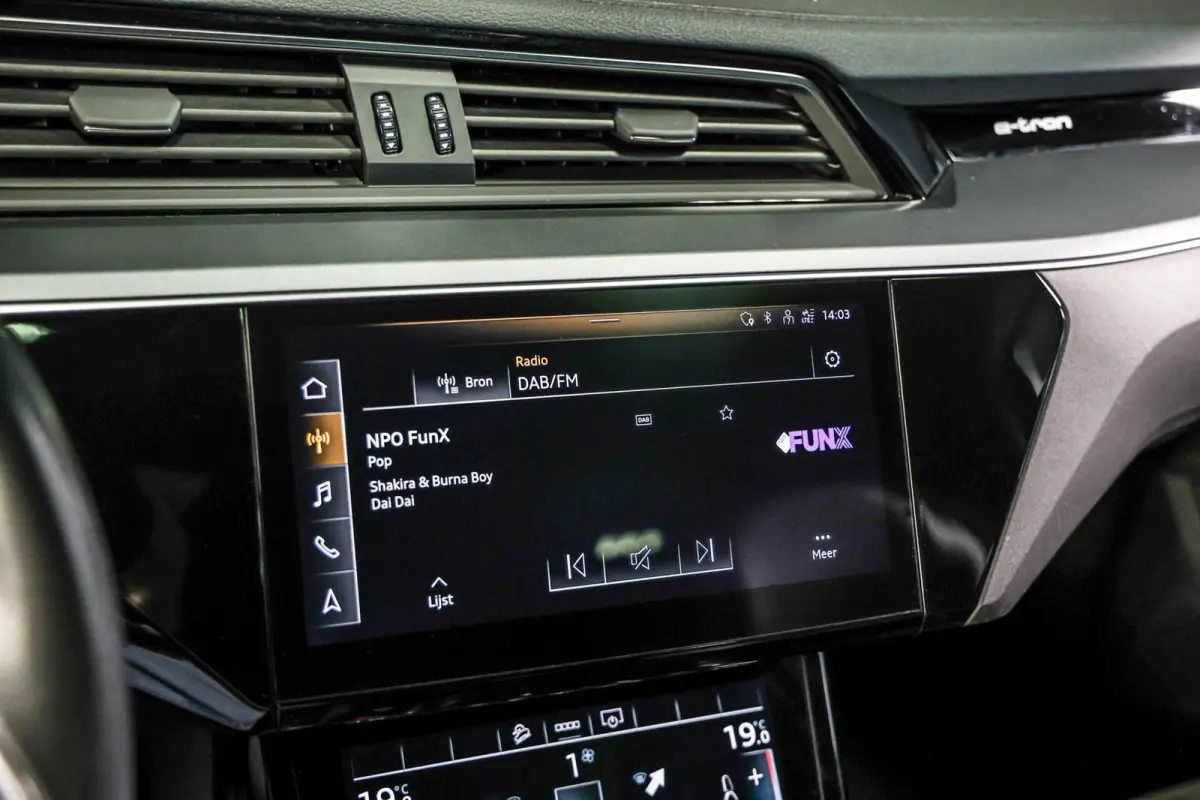 50 quattro 71 kWh Pro line|Pano|ACC