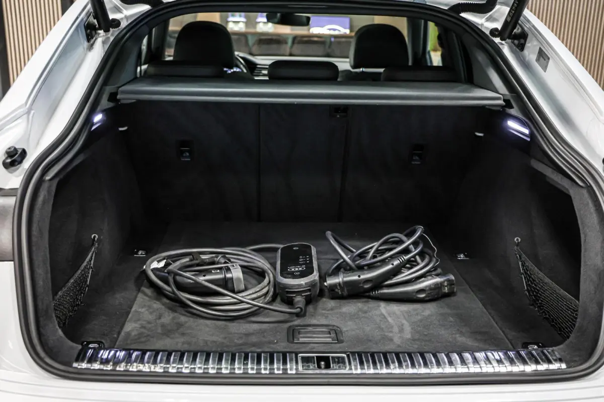 50 quattro 71 kWh Pro line|Pano|ACC