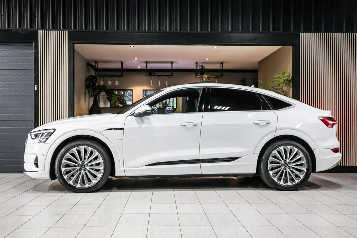 50 quattro 71 kWh Pro line|Pano|ACC