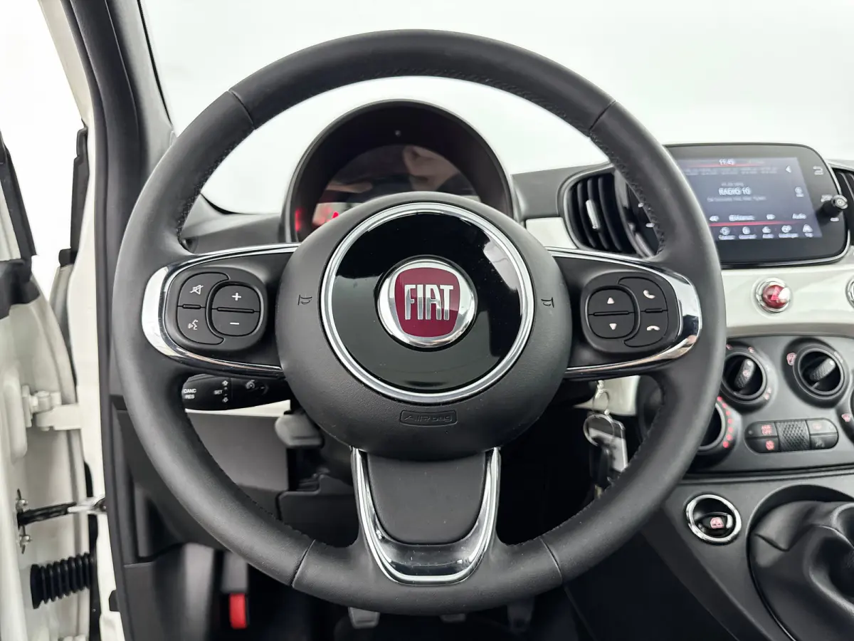 1.0 Hybrid Dolcevita | 15" | Panoramadak | Carplay | Cruise Control | PDC Achter | Climate Control