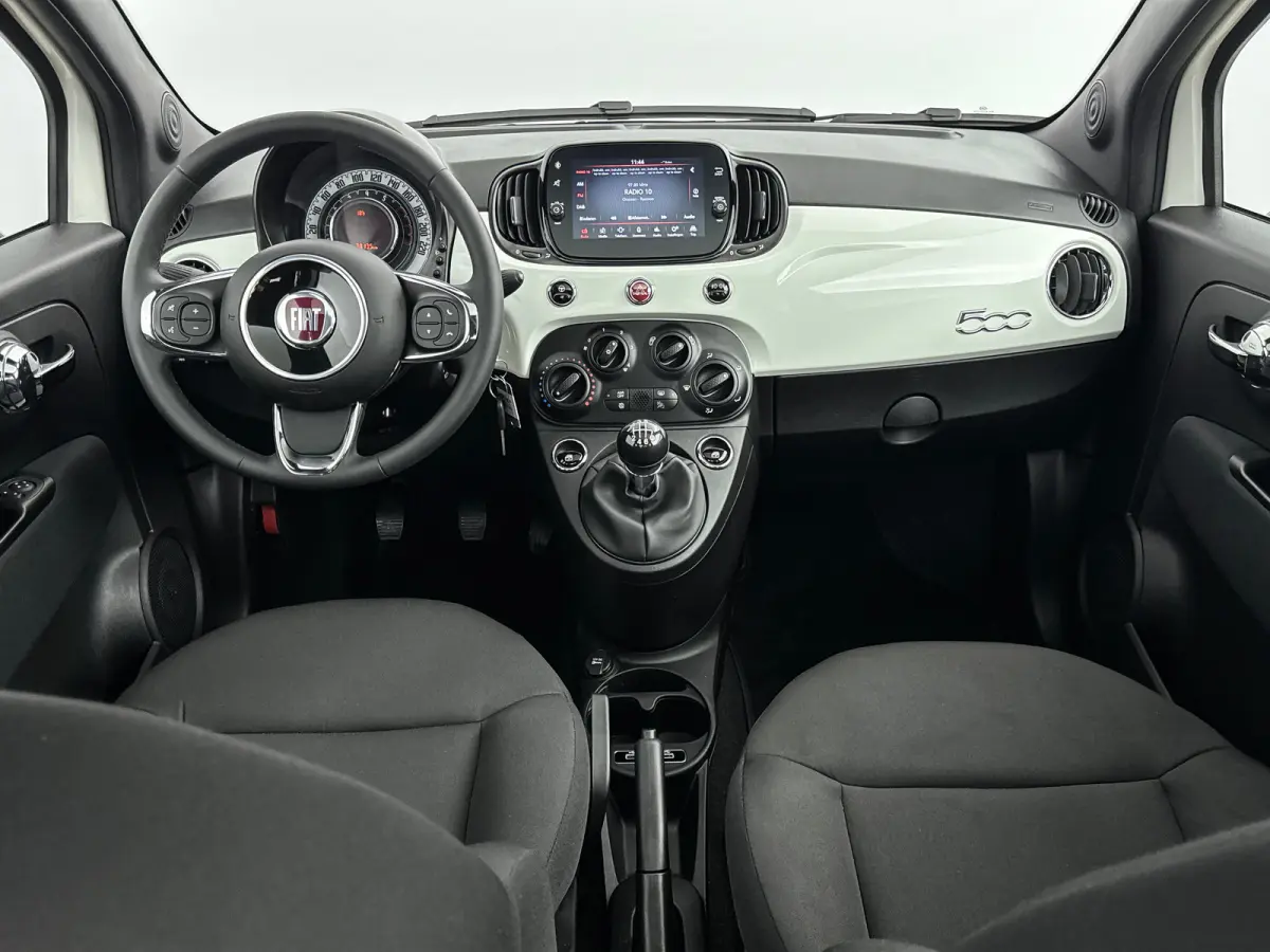 1.0 Hybrid Dolcevita | 15" | Panoramadak | Carplay | Cruise Control | PDC Achter | Climate Control