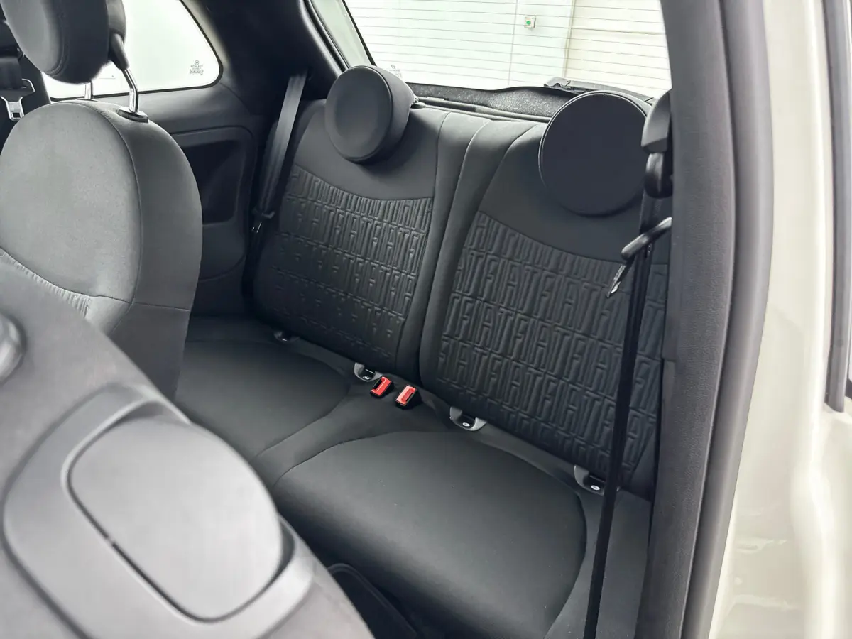 1.0 Hybrid Dolcevita | 15" | Panoramadak | Carplay | Cruise Control | PDC Achter | Climate Control