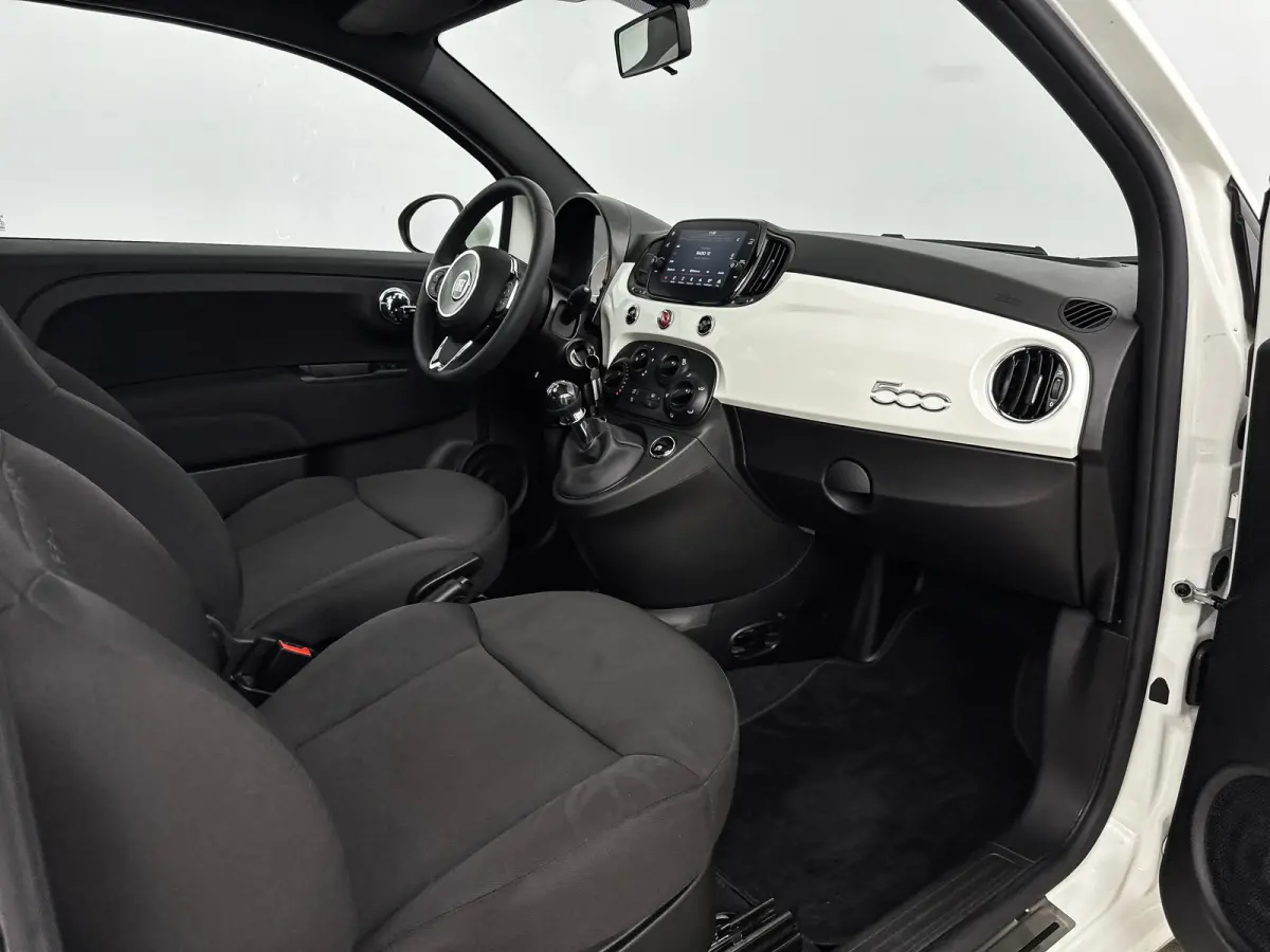 1.0 Hybrid Dolcevita | 15" | Panoramadak | Carplay | Cruise Control | PDC Achter | Climate Control