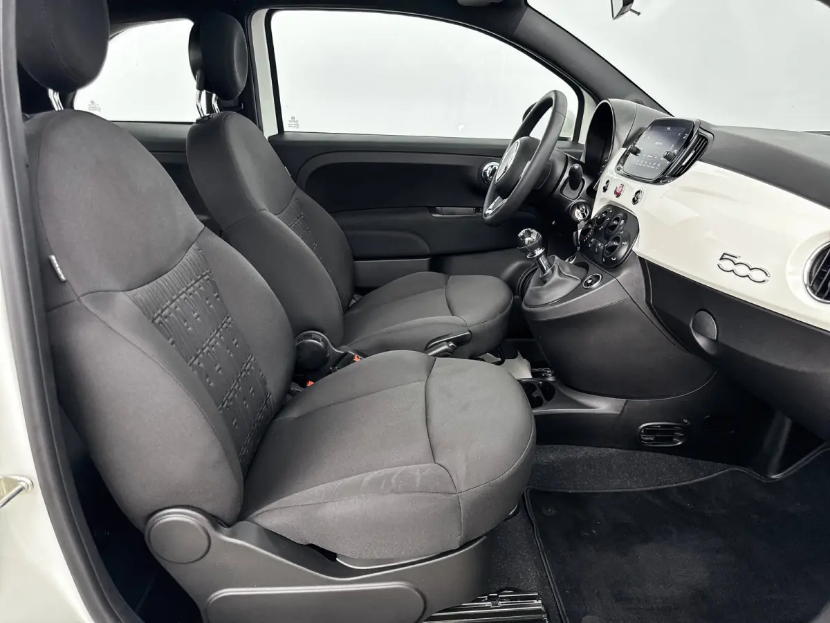 1.0 Hybrid Dolcevita | 15" | Panoramadak | Carplay | Cruise Control | PDC Achter | Climate Control