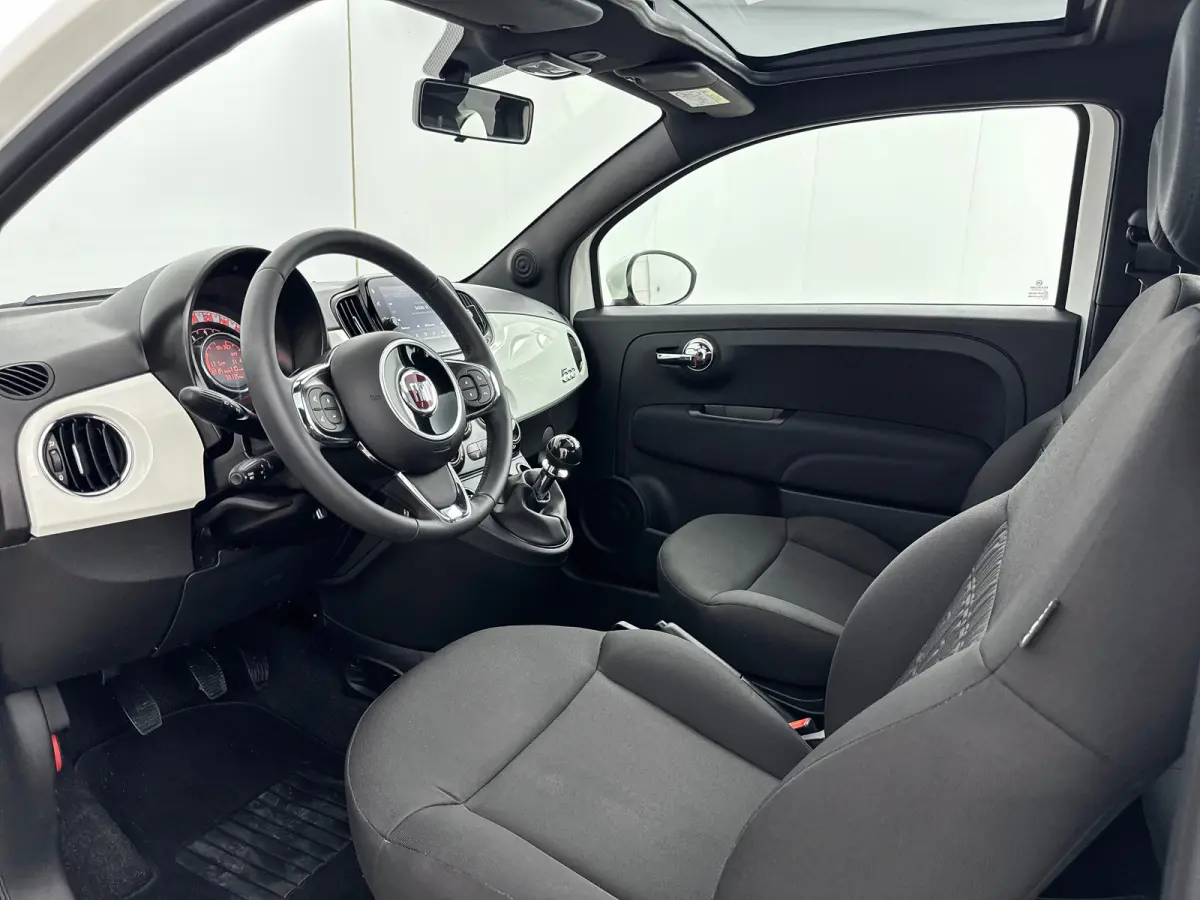 1.0 Hybrid Dolcevita | 15" | Panoramadak | Carplay | Cruise Control | PDC Achter | Climate Control
