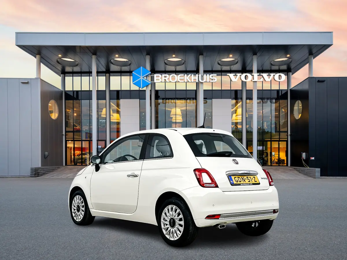 1.0 Hybrid Dolcevita | 15" | Panoramadak | Carplay | Cruise Control | PDC Achter | Climate Control