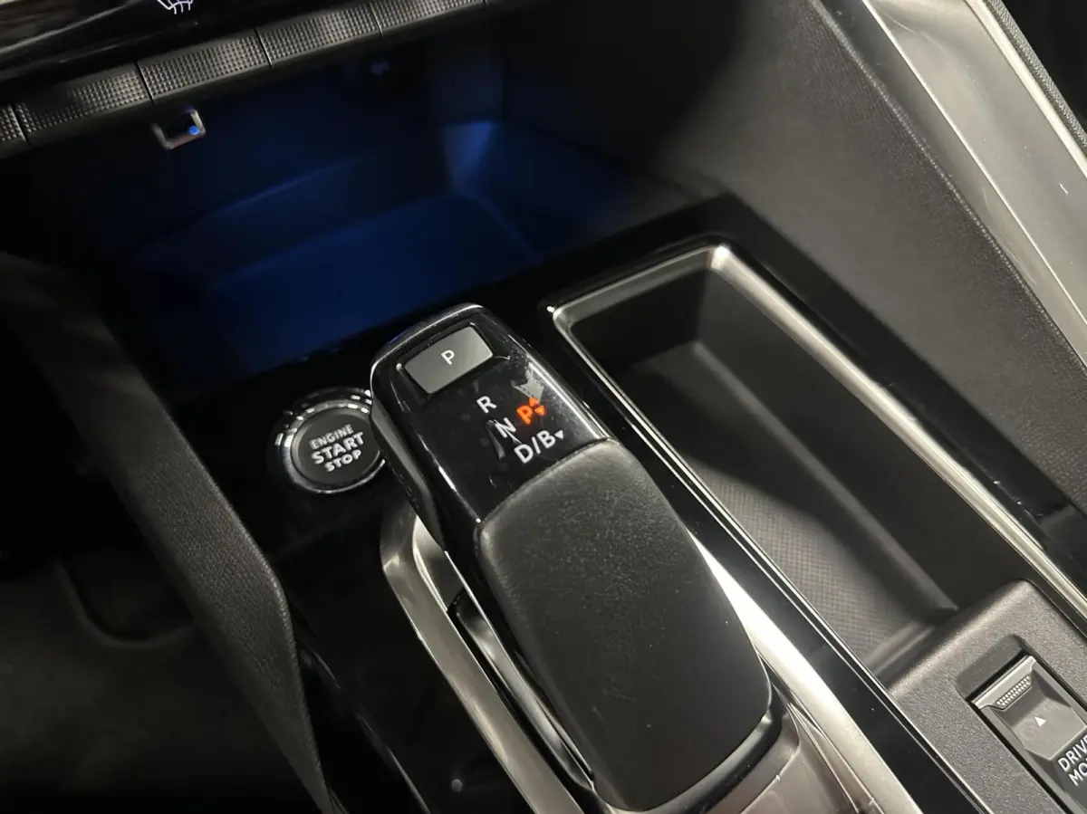 1.6 HYbrid 225 Allure Pack Business CARPLAY NAVI ECC ADAPTIEF CRUISE.