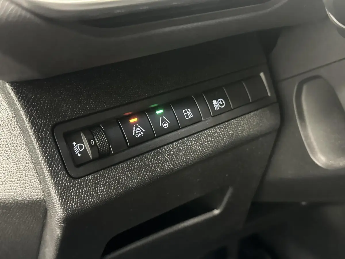 1.6 HYbrid 225 Allure Pack Business CARPLAY NAVI ECC ADAPTIEF CRUISE.