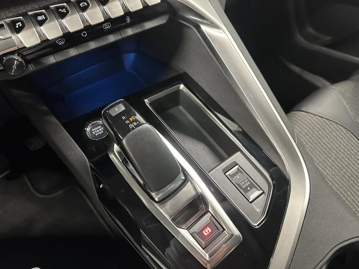 1.6 HYbrid 225 Allure Pack Business CARPLAY NAVI ECC ADAPTIEF CRUISE.