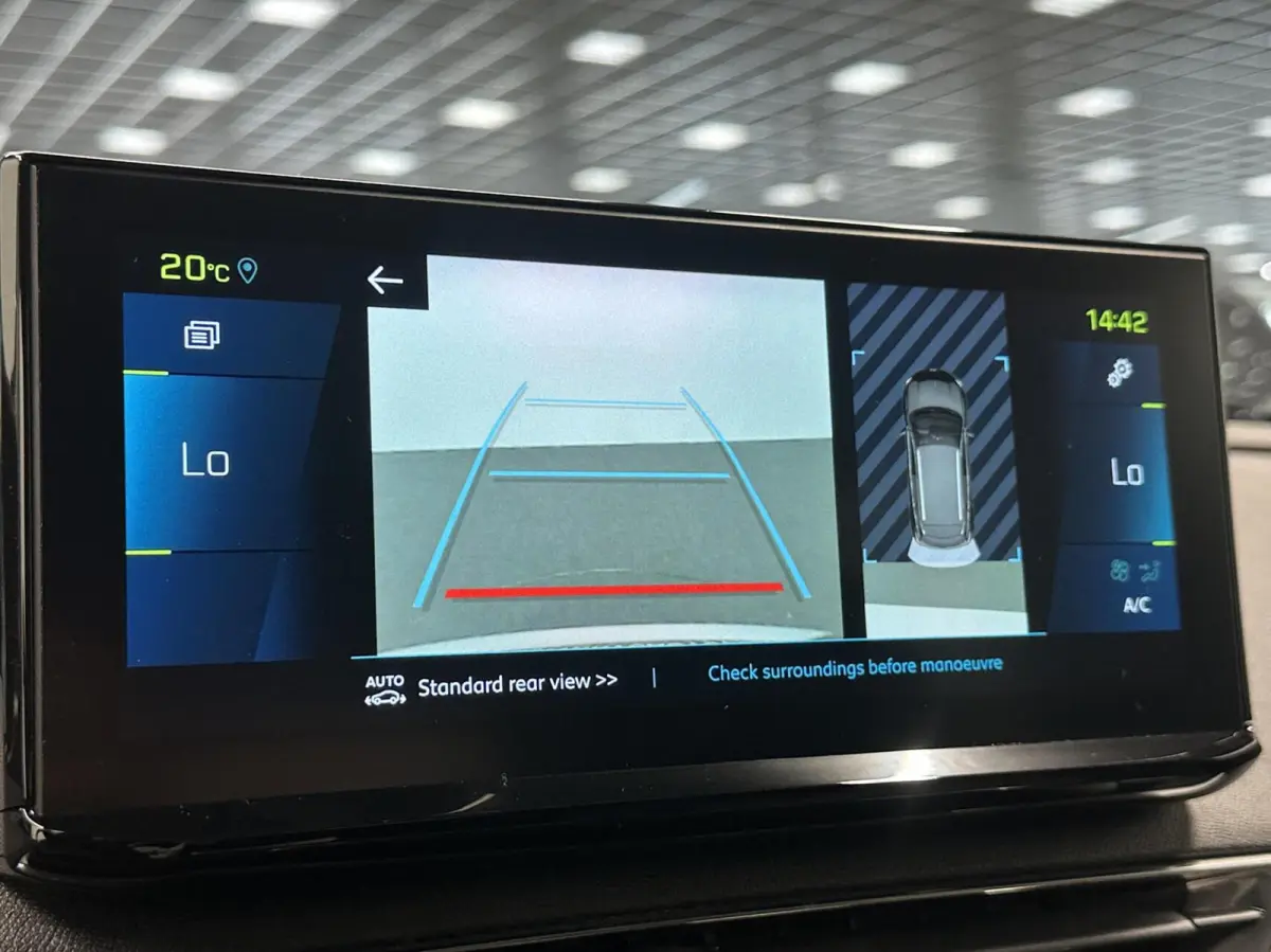 1.6 HYbrid 225 Allure Pack Business CARPLAY NAVI ECC ADAPTIEF CRUISE.