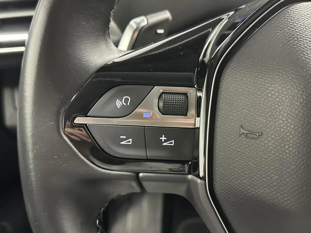 1.6 HYbrid 225 Allure Pack Business CARPLAY NAVI ECC ADAPTIEF CRUISE.