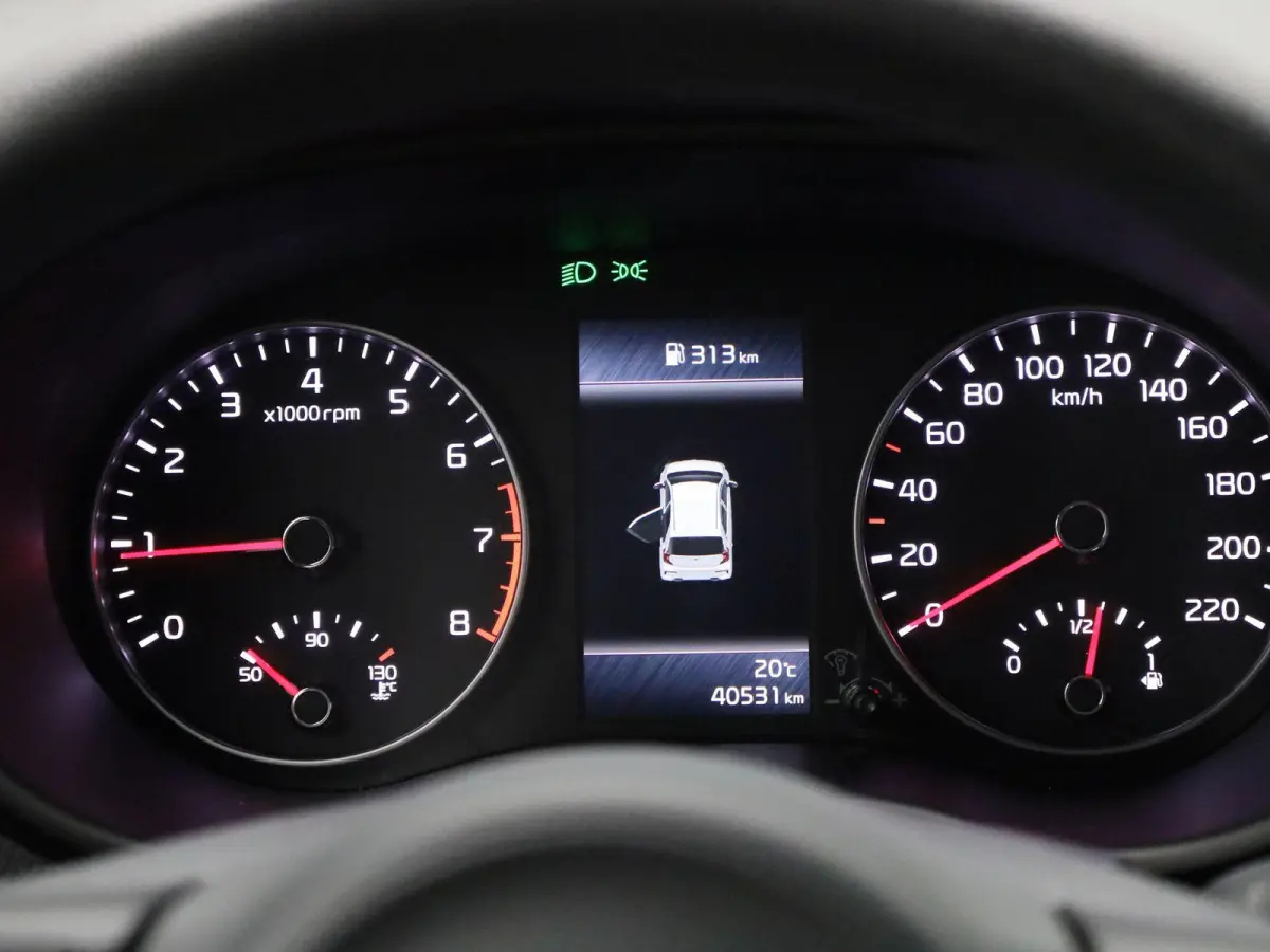 1.0 DPi ComfortLine | APPLE CARPLAY | CRUISE CONTROL | AIRCO | BLUETOOTH | MULTIFUNCTIONEEL STUURWIEL | RADIO | BANDENSPANNINGSENSOREN | 5-DEURS | CENTRALE DEURVERGRENDELING |