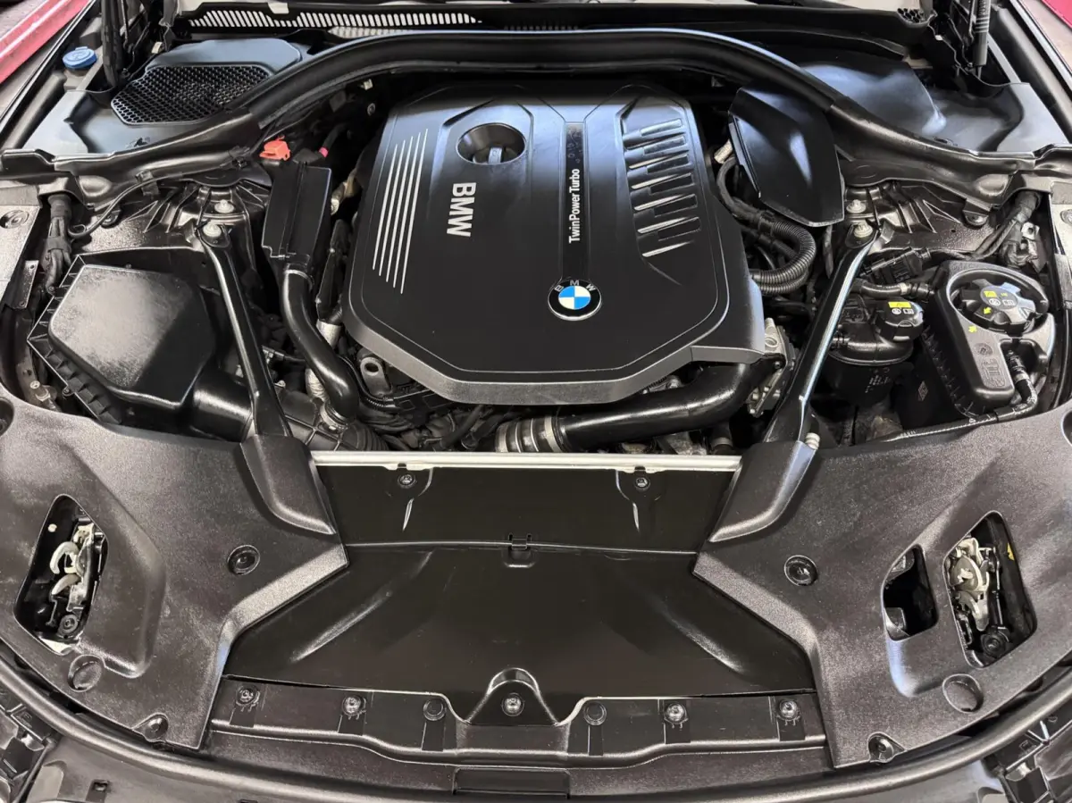 540i 6 cilinder 340pk xDrive High Executive Luxury Line!