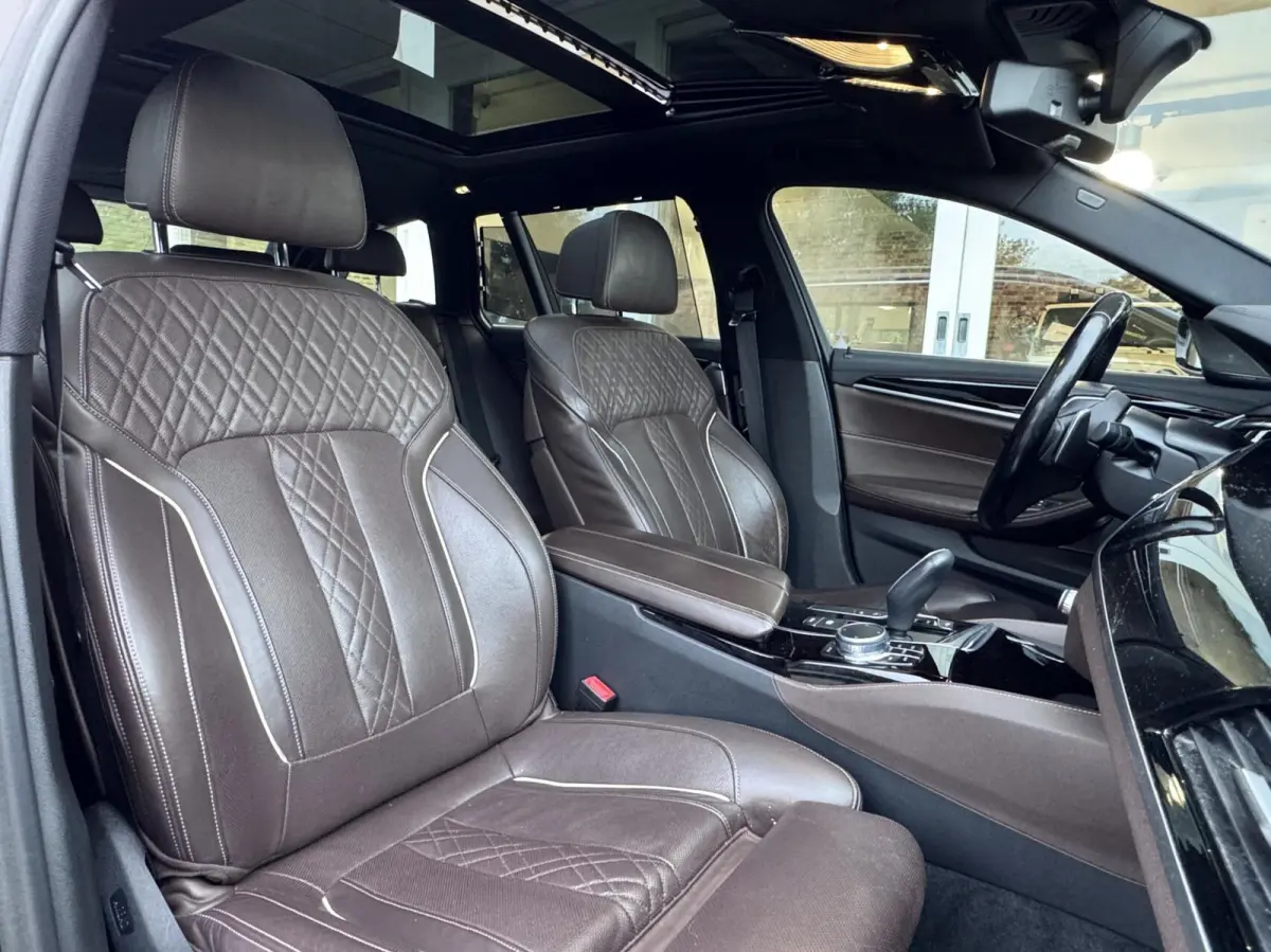 540i 6 cilinder 340pk xDrive High Executive Luxury Line!