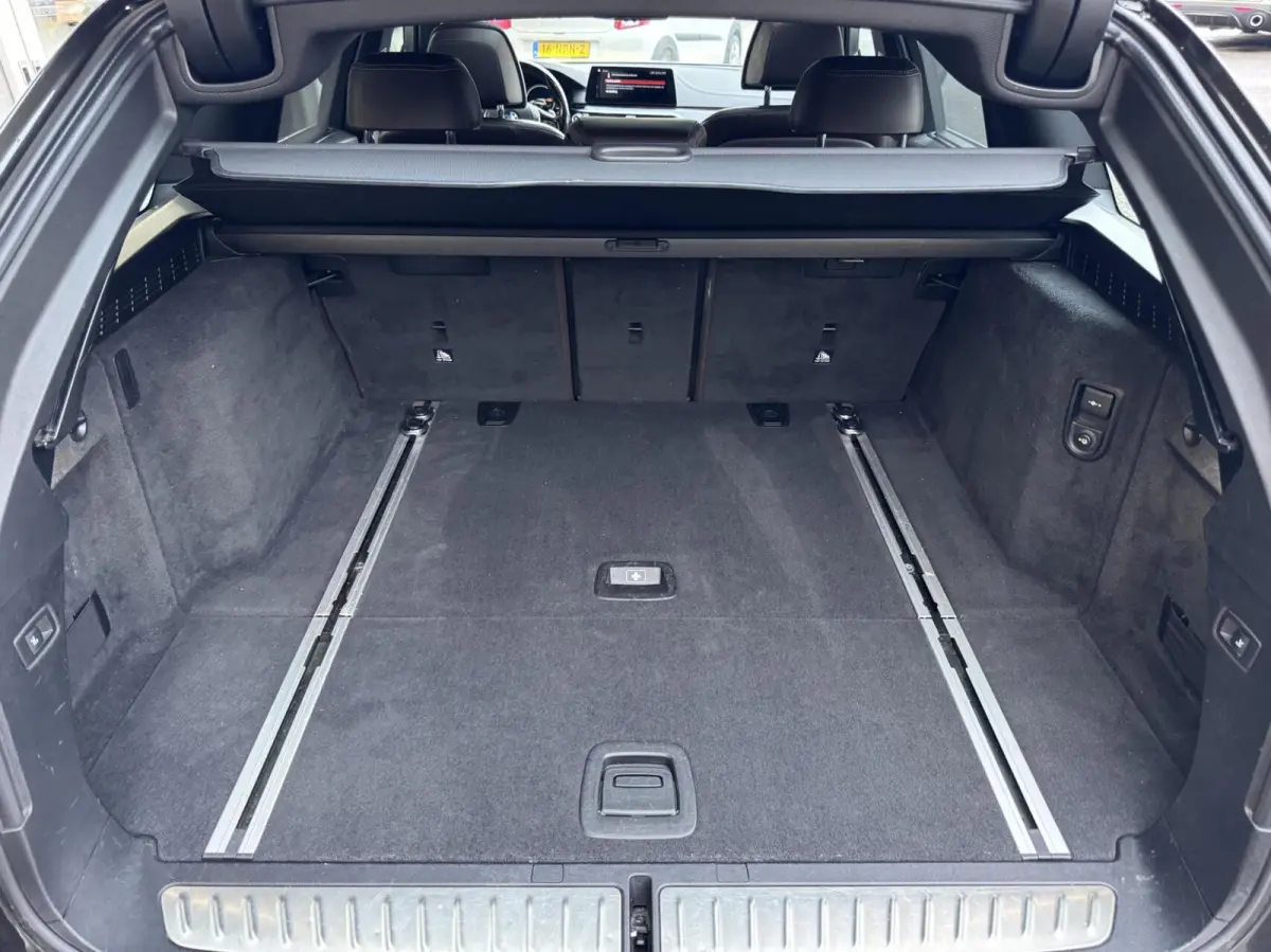 540i 6 cilinder 340pk xDrive High Executive Luxury Line!