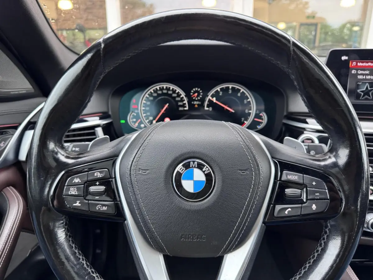 540i 6 cilinder 340pk xDrive High Executive Luxury Line!