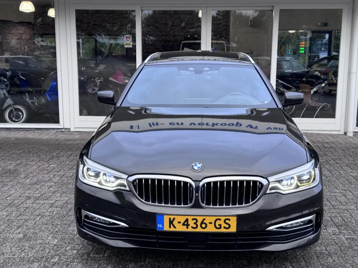 540i 6 cilinder 340pk xDrive High Executive Luxury Line!