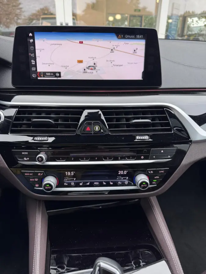 540i 6 cilinder 340pk xDrive High Executive Luxury Line!