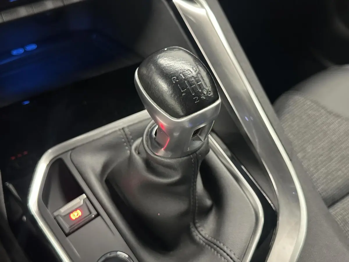 1.2 PureTech Blue Lease Avantage NAVI CAMERA CRUISE LM ECC.