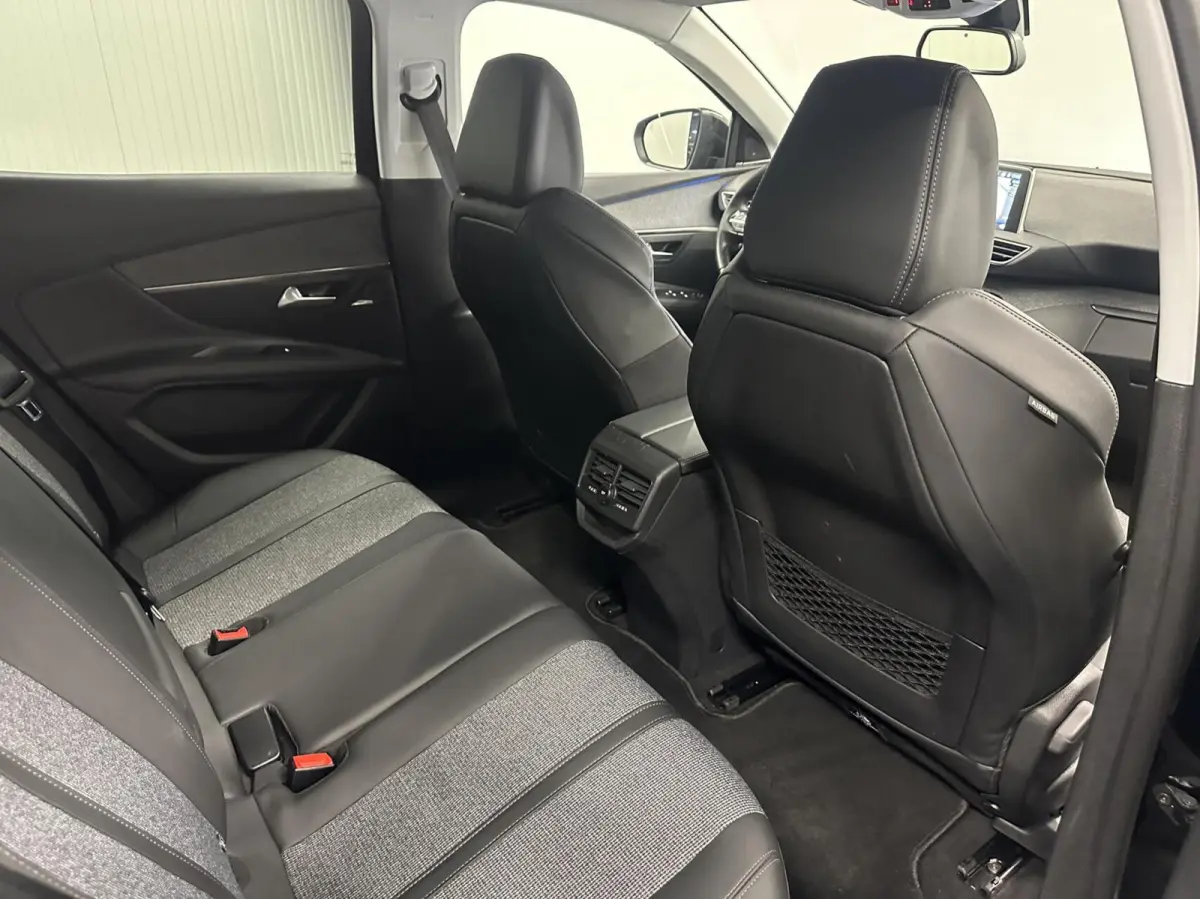 1.2 PureTech Blue Lease Avantage NAVI CAMERA CRUISE LM ECC.