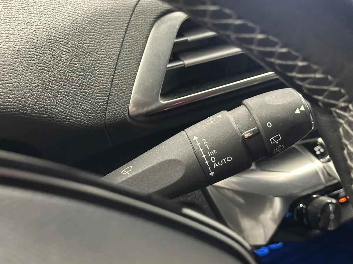 1.2 PureTech Blue Lease Avantage NAVI CAMERA CRUISE LM ECC.