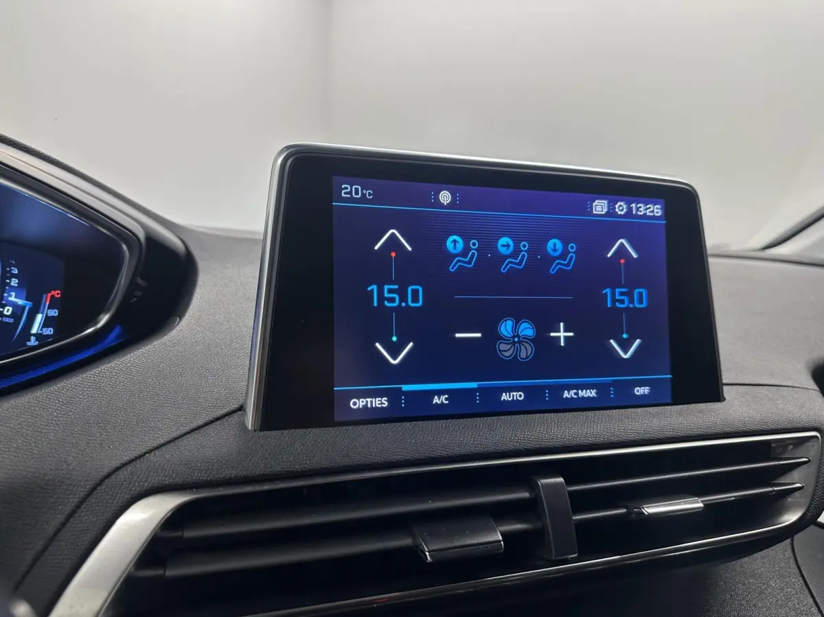 1.2 PureTech Blue Lease Avantage NAVI CAMERA CRUISE LM ECC.