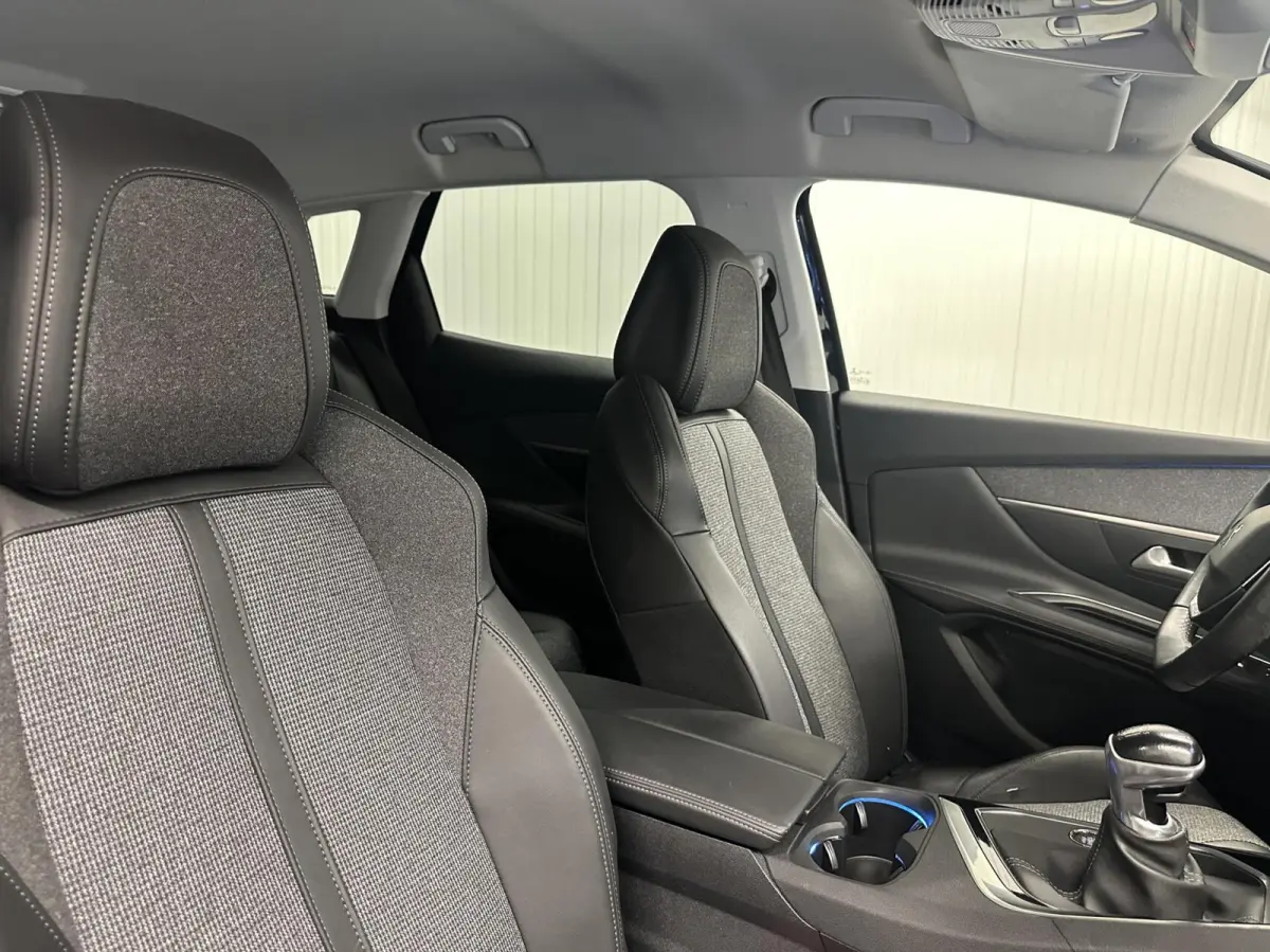 1.2 PureTech Blue Lease Avantage NAVI CAMERA CRUISE LM ECC.