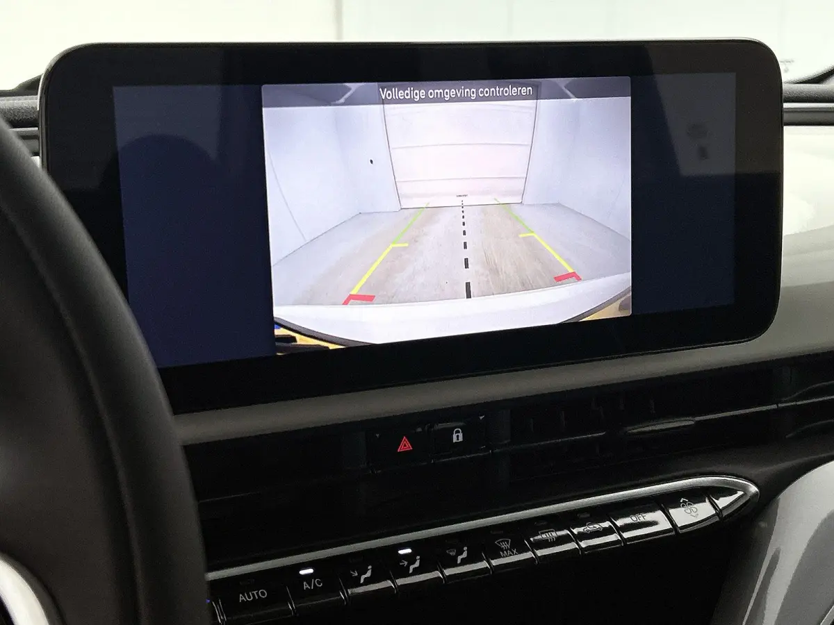 Icon 42 kWh | Apple Carplay/Android Auto | Climate Control | Adaptieve Cruise Control | Camera | Dodehoekdetectie | 16"LMV | LED |