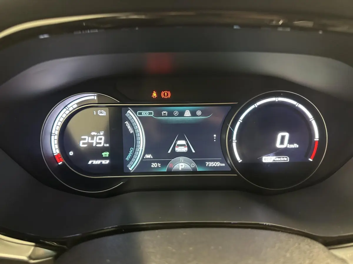 DynamicLine 39 kWh NAVI CAMERA CARPLAY ADAPTIEF CRUISE ECC.