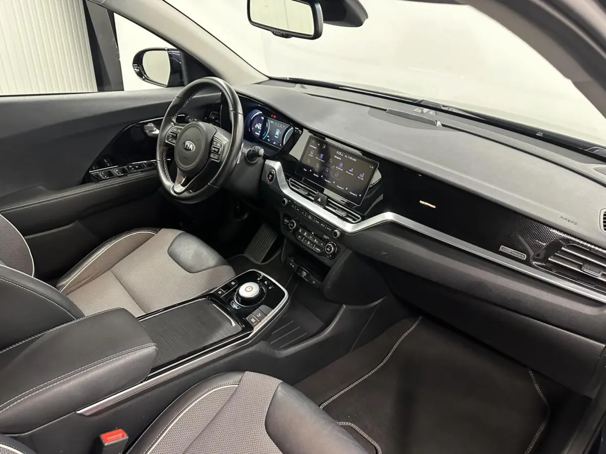 DynamicLine 39 kWh NAVI CAMERA CARPLAY ADAPTIEF CRUISE ECC.