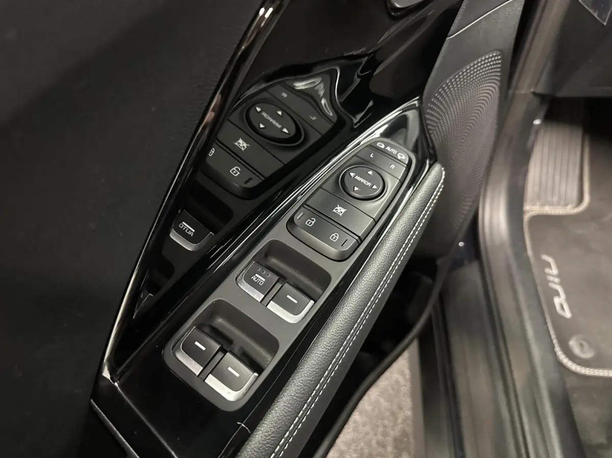 DynamicLine 39 kWh NAVI CAMERA CARPLAY ADAPTIEF CRUISE ECC.