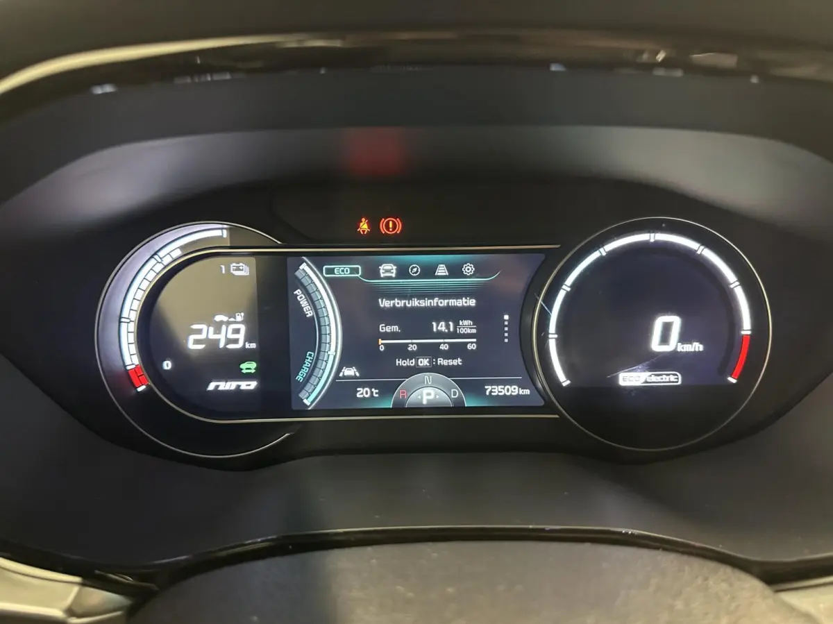 DynamicLine 39 kWh NAVI CAMERA CARPLAY ADAPTIEF CRUISE ECC.