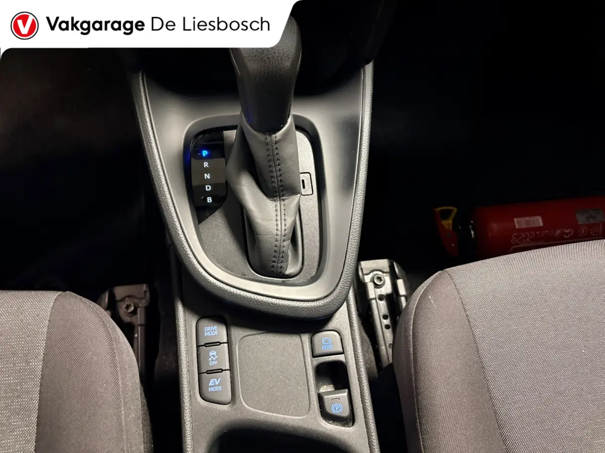 1.5 Hybrid 115 Active / Climatecontrol / PDC / Carplay