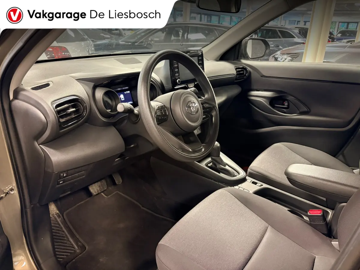 1.5 Hybrid 115 Active / Climatecontrol / PDC / Carplay