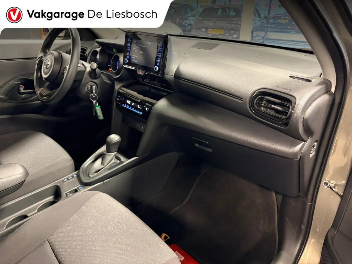 1.5 Hybrid 115 Active / Climatecontrol / PDC / Carplay