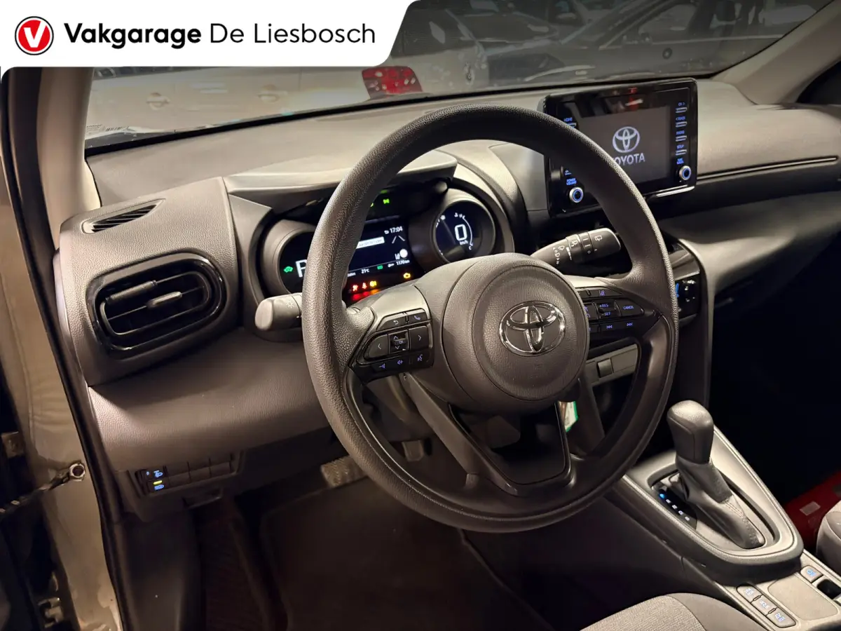 1.5 Hybrid 115 Active / Climatecontrol / PDC / Carplay