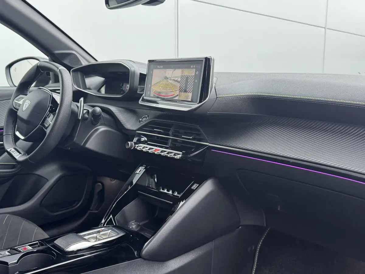 1.2 Hybrid 145 e-DCS6 GT | Alcantara bekleding | Elektrisch verstelbare stoelen | Stoelverwarming/Stoelmassage | Camera | Adaptieve Cruise Control