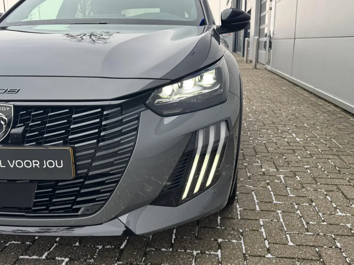 1.2 Hybrid 145 e-DCS6 GT | Alcantara bekleding | Elektrisch verstelbare stoelen | Stoelverwarming/Stoelmassage | Camera | Adaptieve Cruise Control