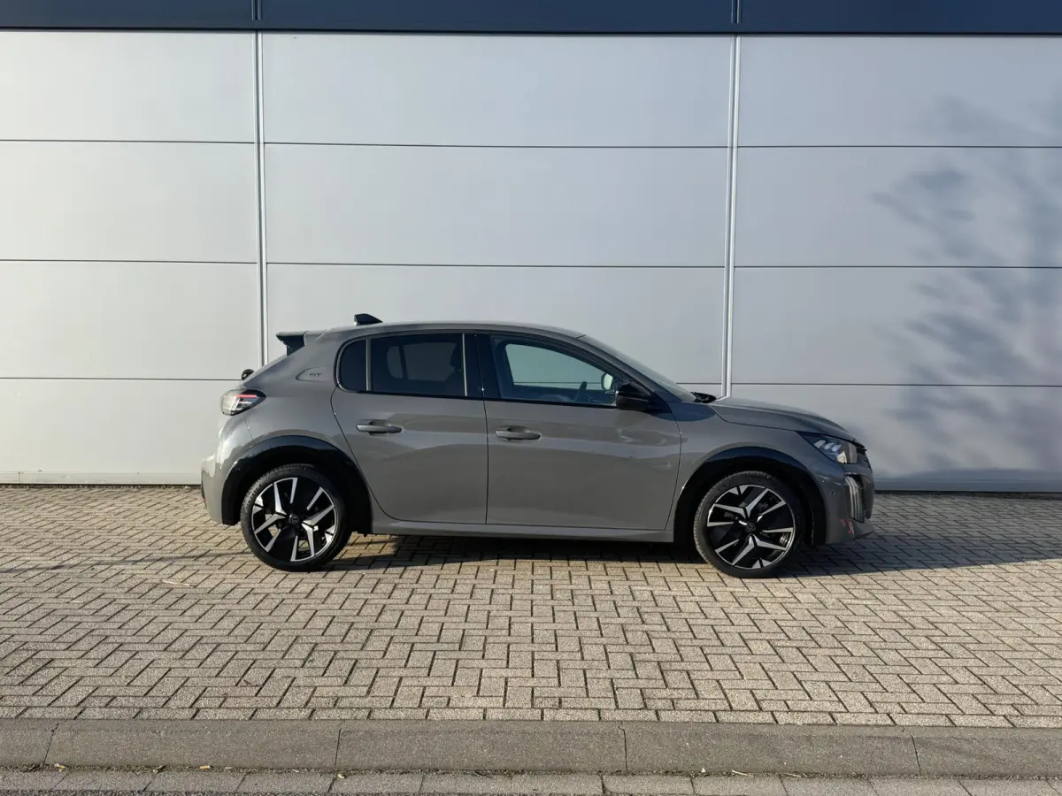 1.2 Hybrid 145 e-DCS6 GT | Alcantara bekleding | Elektrisch verstelbare stoelen | Stoelverwarming/Stoelmassage | Camera | Adaptieve Cruise Control