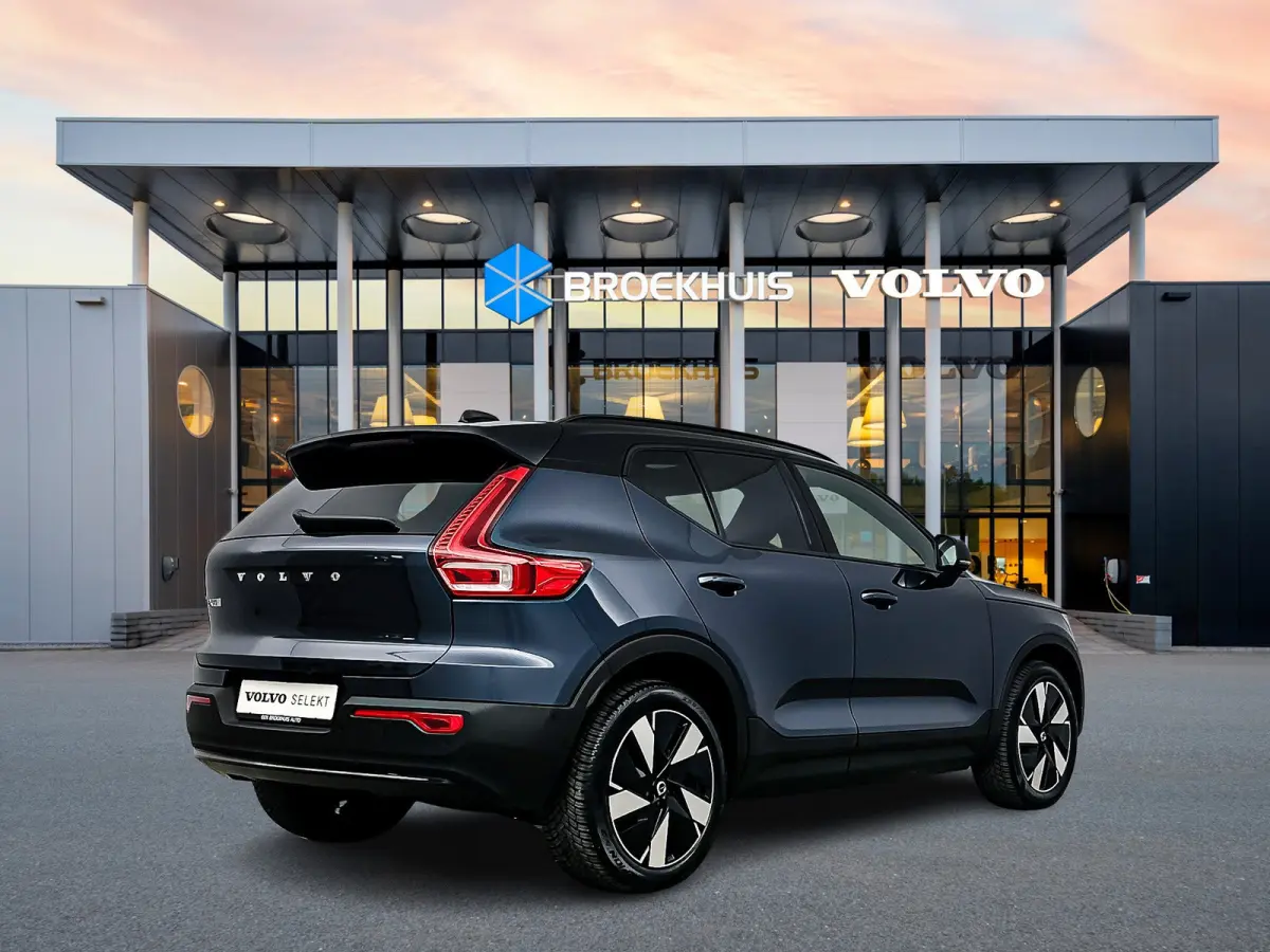 Single Motor 82kWh Ultra Europa | 19" Allseason | Getint Glas | Panoramadak | Elektr. verst. Stoelen | 360 Camera | Harman Kardon | Warmtepomp