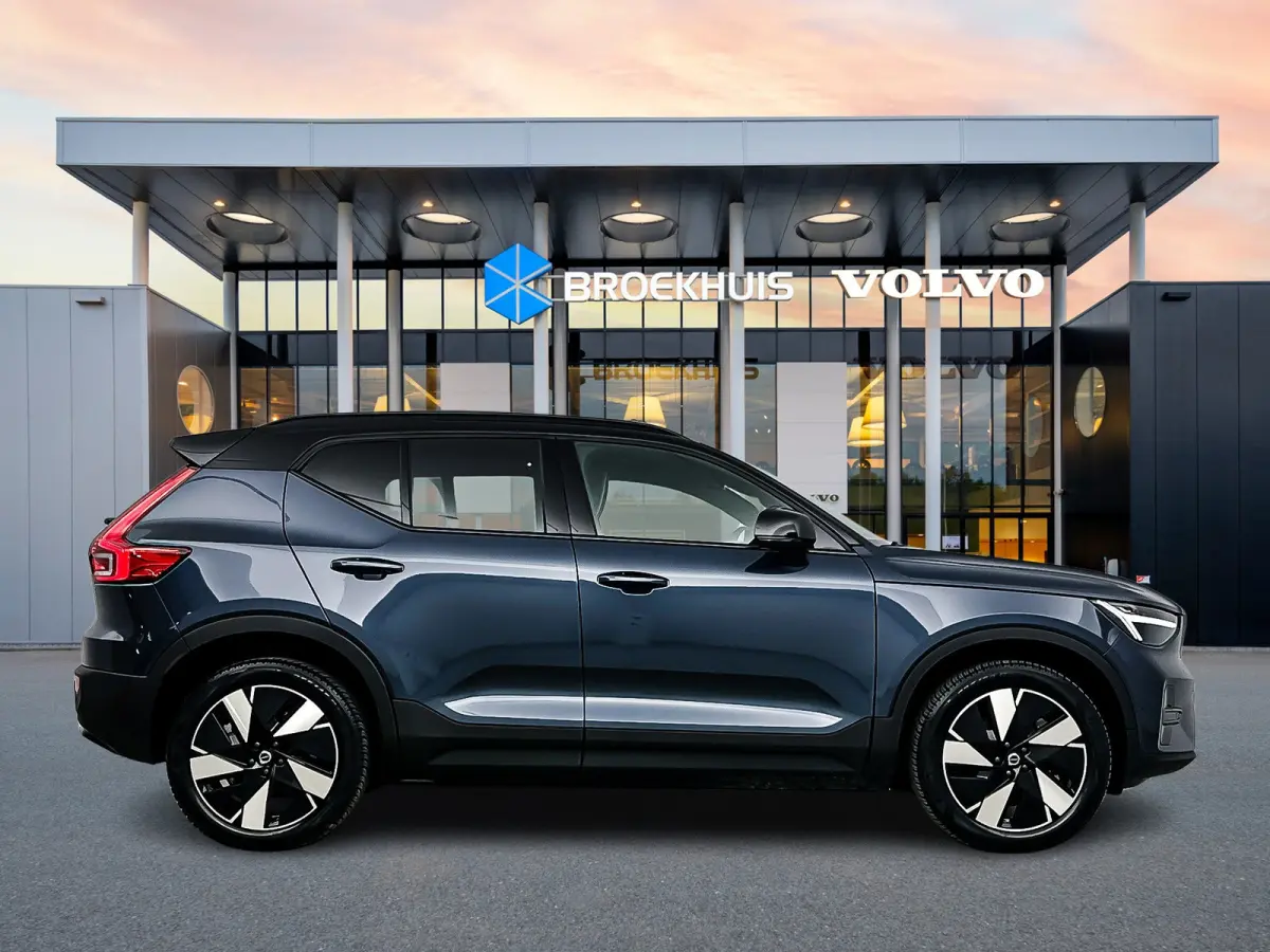 Single Motor 82kWh Ultra Europa | 19" Allseason | Getint Glas | Panoramadak | Elektr. verst. Stoelen | 360 Camera | Harman Kardon | Warmtepomp