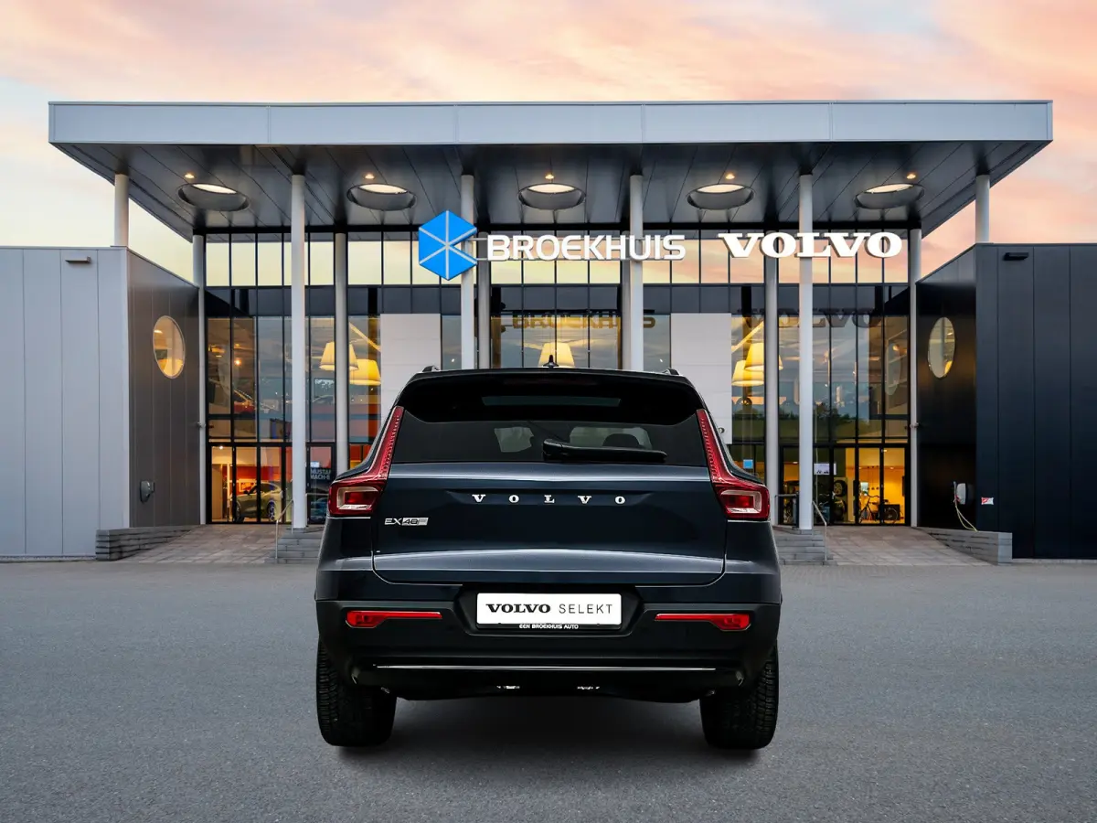 Single Motor 82kWh Ultra Europa | 19" Allseason | Getint Glas | Panoramadak | Elektr. verst. Stoelen | 360 Camera | Harman Kardon | Warmtepomp