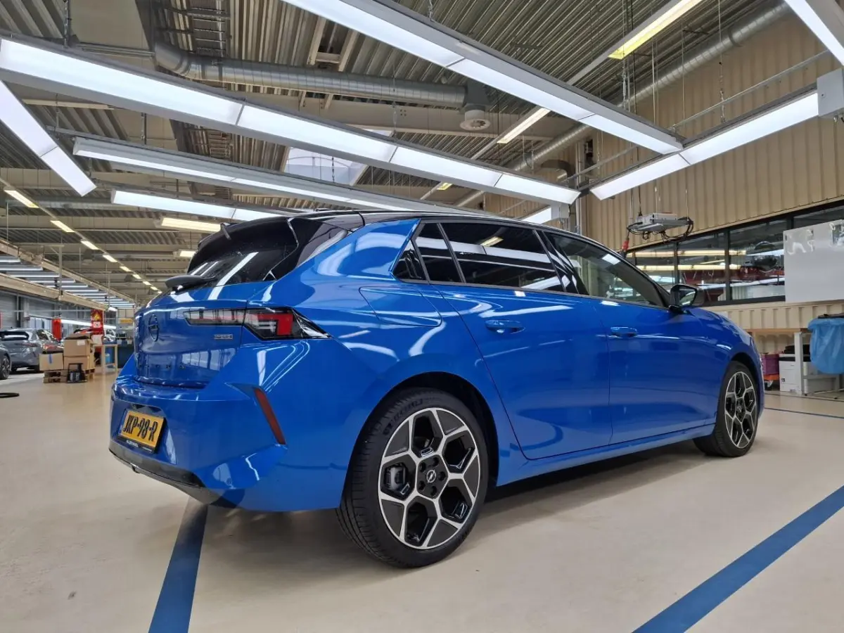 1.2 Turbo Hybrid Ultimate Panoramadak