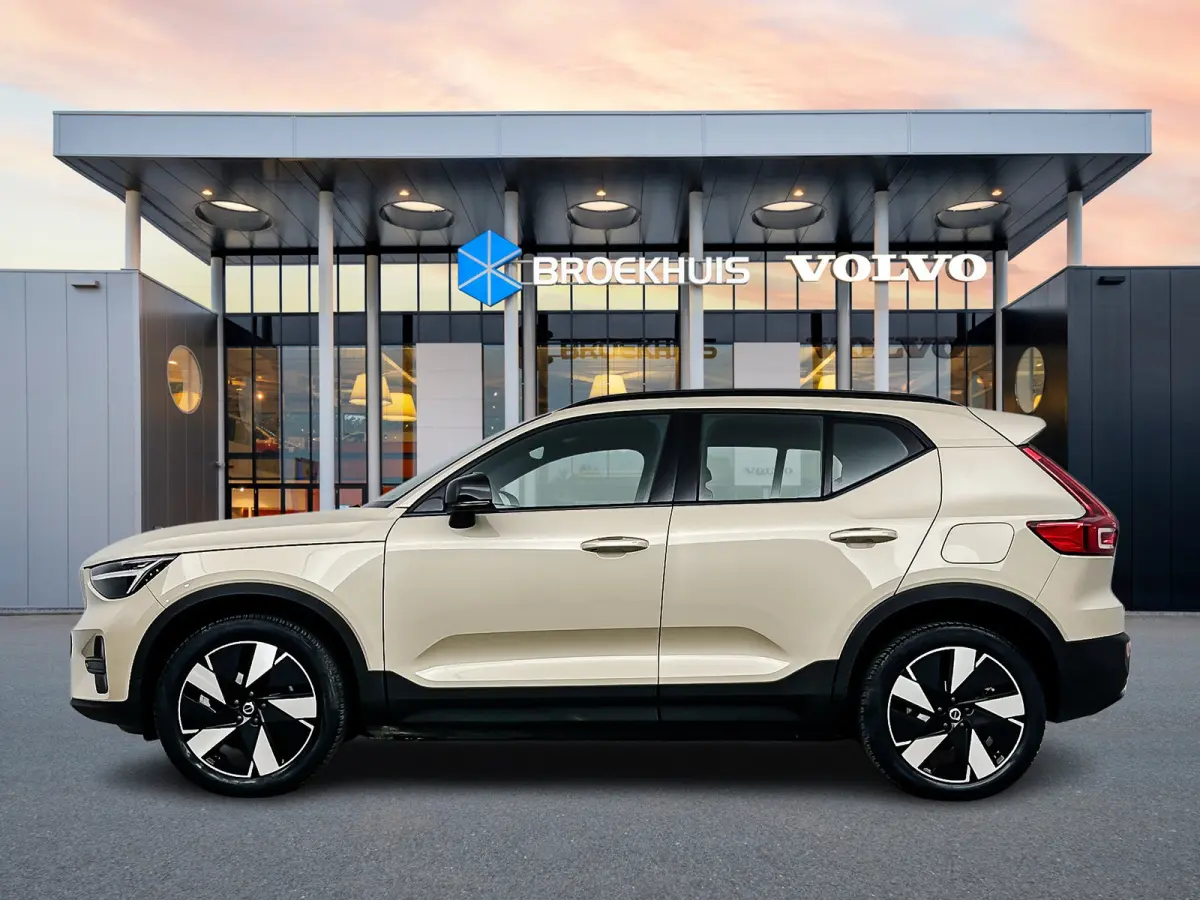 Single Motor Extended Range Plus 82 kWh | 19" Allseaso | Trekhaak | Adaptieve Cruise | BLIS | Stoel/Stuurverwarwarming | Keyless | Warmtepomp