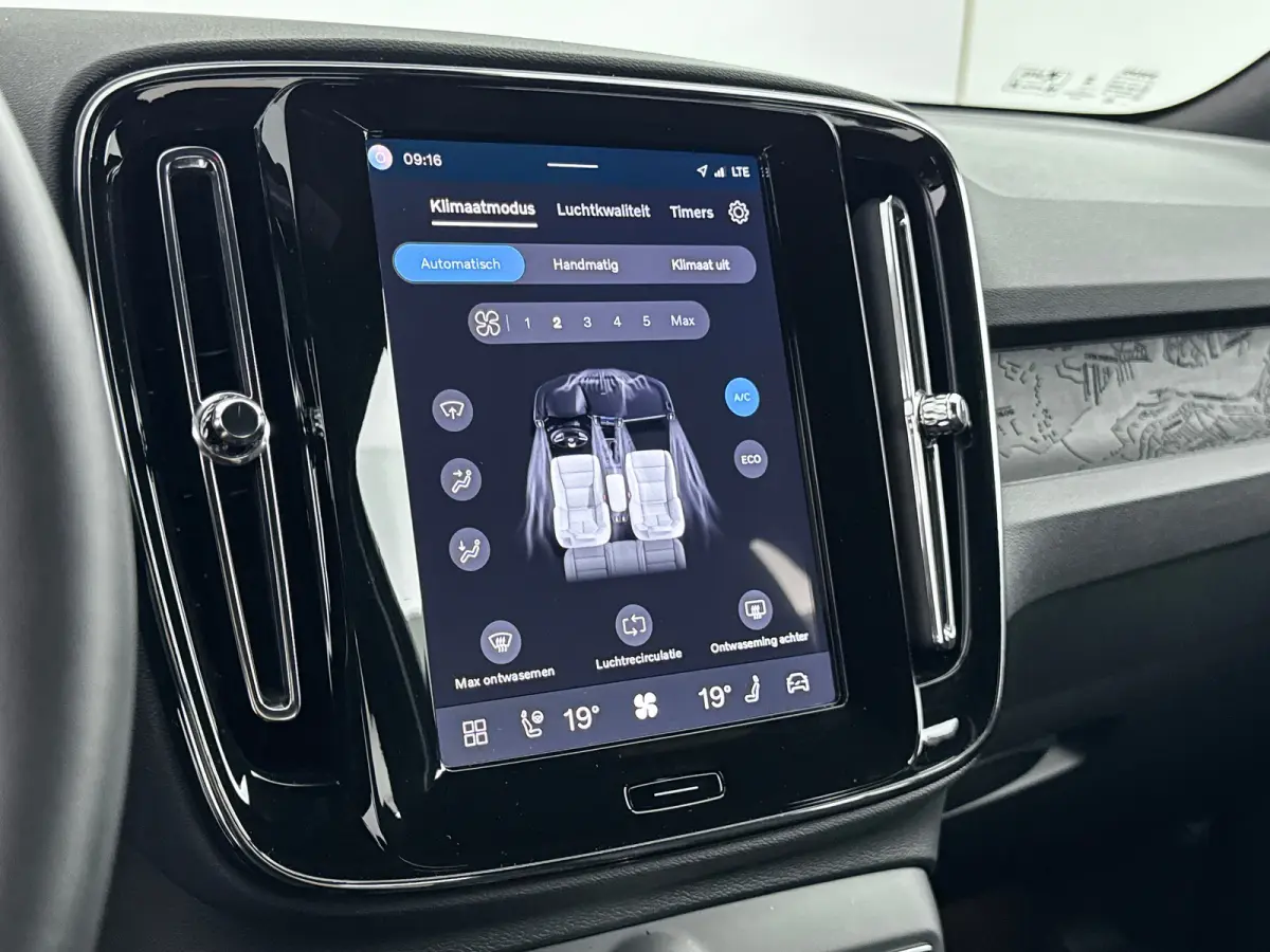 Single Motor Extended Range Plus 82 kWh | 19" Allseaso | Trekhaak | Adaptieve Cruise | BLIS | Stoel/Stuurverwarwarming | Keyless | Warmtepomp