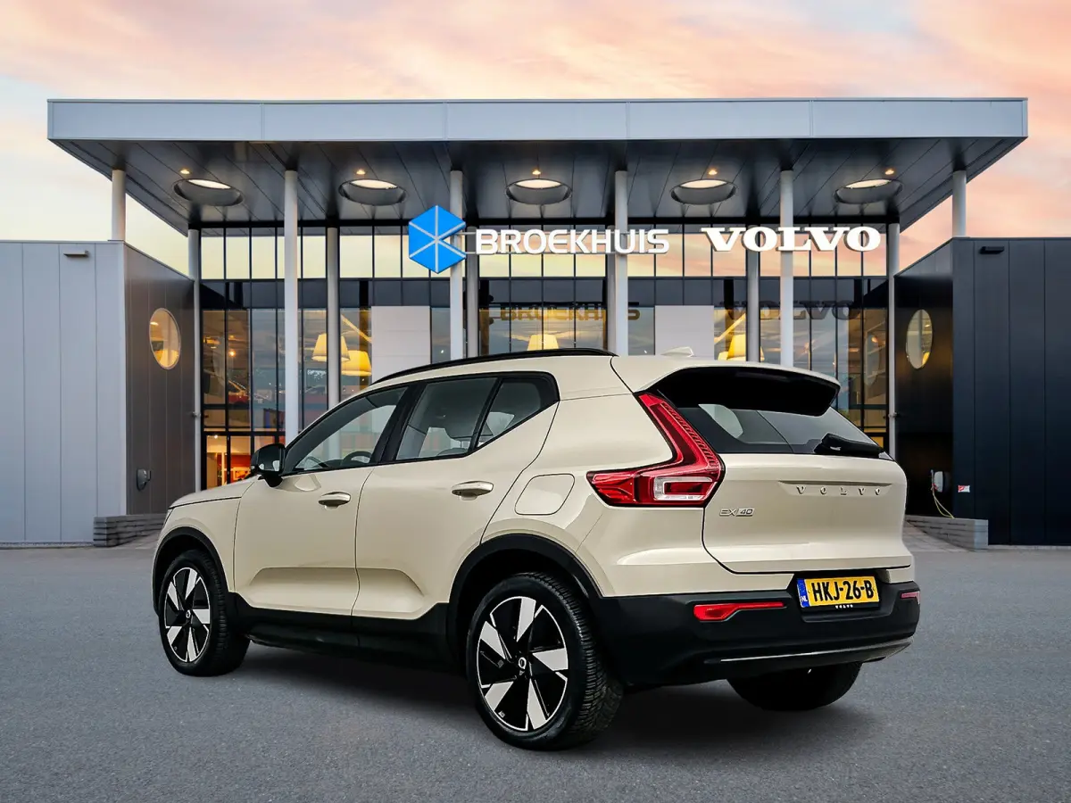 Single Motor Extended Range Plus 82 kWh | 19" Allseaso | Trekhaak | Adaptieve Cruise | BLIS | Stoel/Stuurverwarwarming | Keyless | Warmtepomp