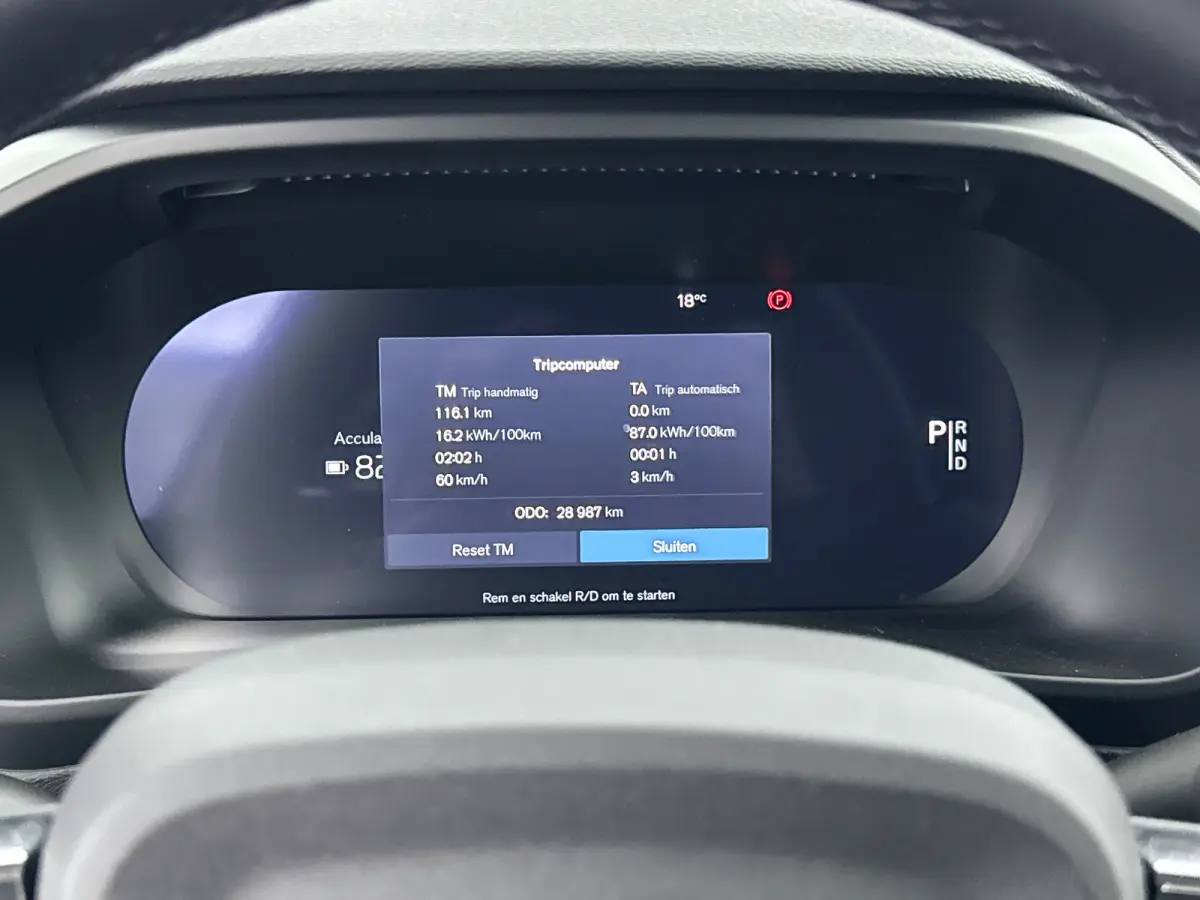 Single Motor Extended Range Plus 82 kWh | 19" Allseaso | Trekhaak | Adaptieve Cruise | BLIS | Stoel/Stuurverwarwarming | Keyless | Warmtepomp
