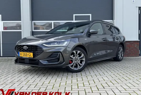 1.0 EcoBoost Hybrid ST Line Style | Carplay | Camera | Cruise | LED | DAB | Stoelverwarming | Sensoren