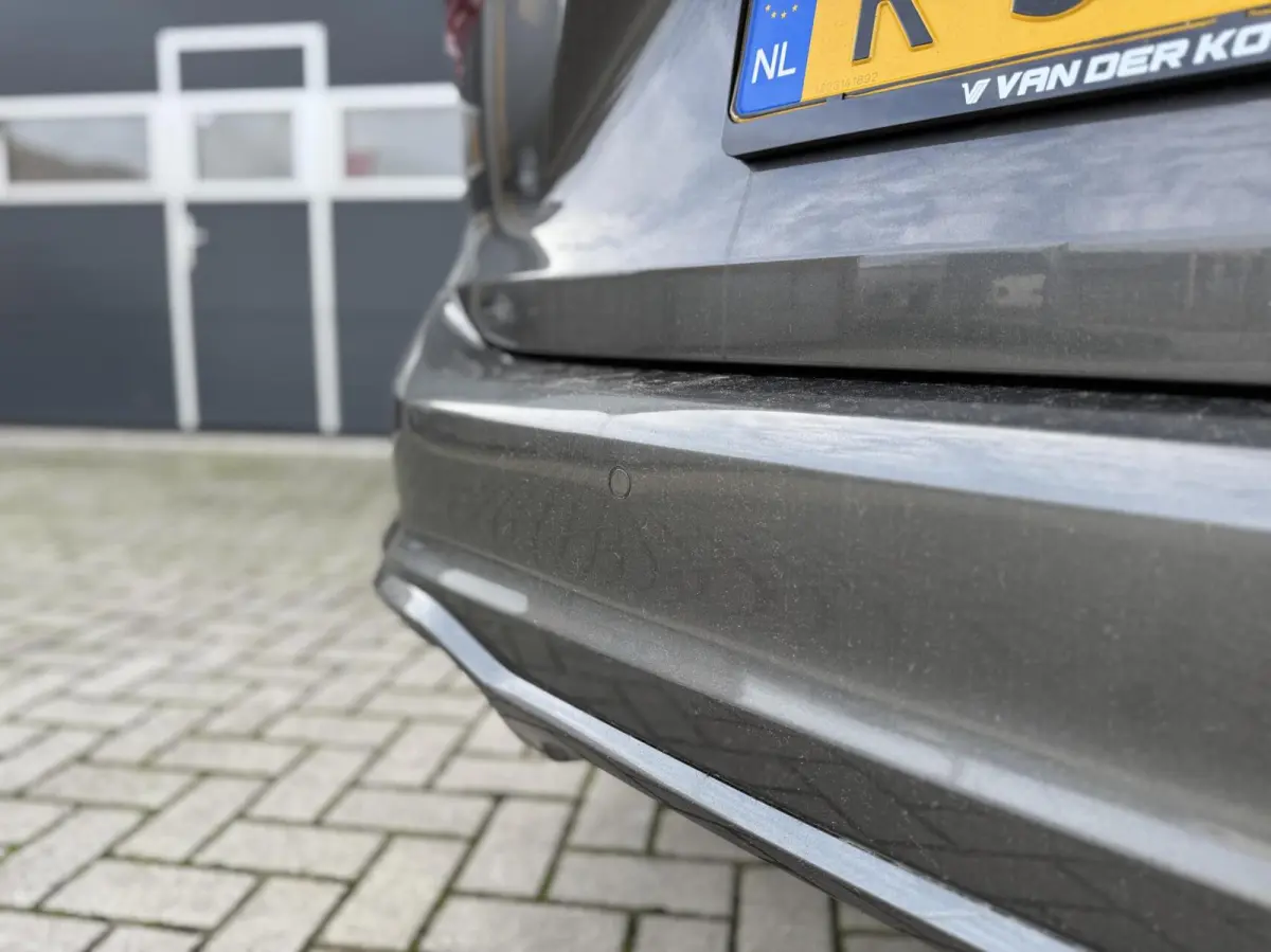 1.0 EcoBoost Hybrid ST Line Style | Carplay | Camera | Cruise | LED | DAB | Stoelverwarming | Sensoren